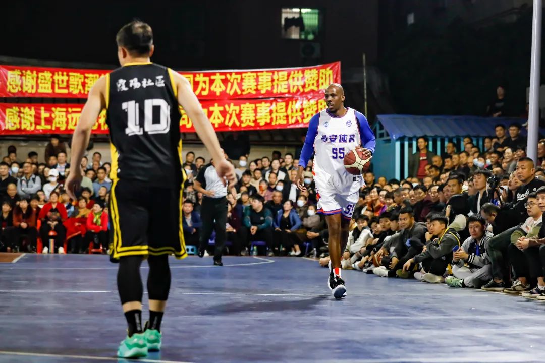 记者：红军已向科纳特开最后一份报价，若他接受将成顶薪之一（记者：利物浦向科纳特递上最终合同，若同意将跻身队内顶薪行列）