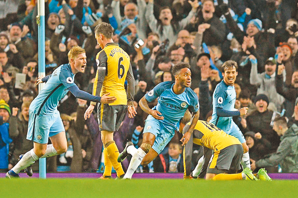 魔鬼赛程前闹内讧！利物浦遭遇四大危机，争四成球队终极目标（魔鬼赛程将至先起内讧！利物浦陷四重危机，争四或成唯一目标）