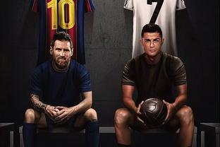 国安球迷跟河南球迷在烧烤店发生冲突，涉事球迷已经被警察带走（烧烤店内国安与河南球迷发生冲突，涉事球迷已被警方带走）