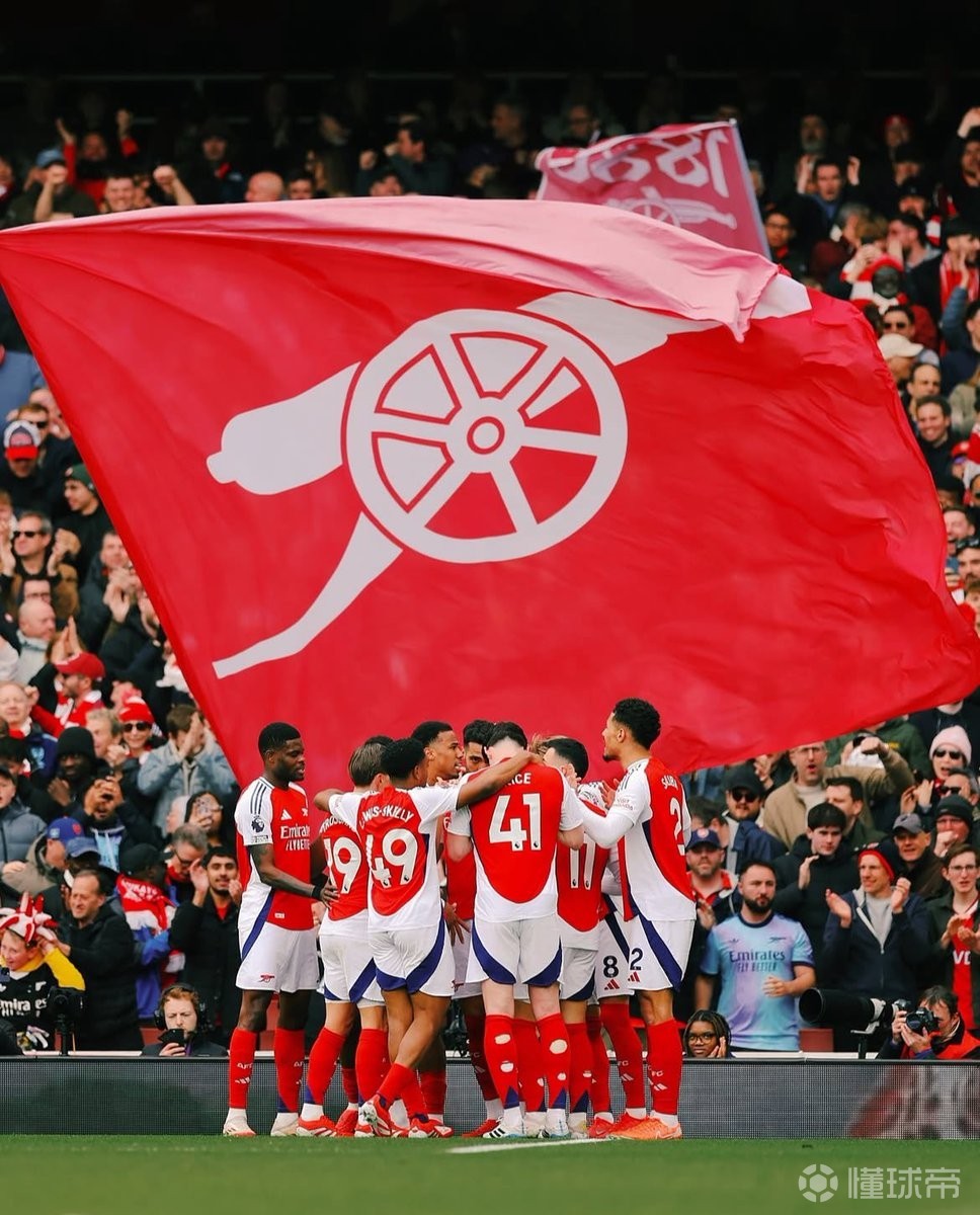 康宁汉姆前两场比赛均错失良机，本场命中关键中投率队取胜（前两战机会频失，康宁汉姆此役命中致胜中投率队获胜）