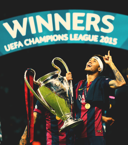 身份认同！14年1月以来，巴萨首次在诺坎普首发9名西班牙球员（本土归来！巴萨自2014年1月以来首次在诺坎普派出9名西班牙籍首发）