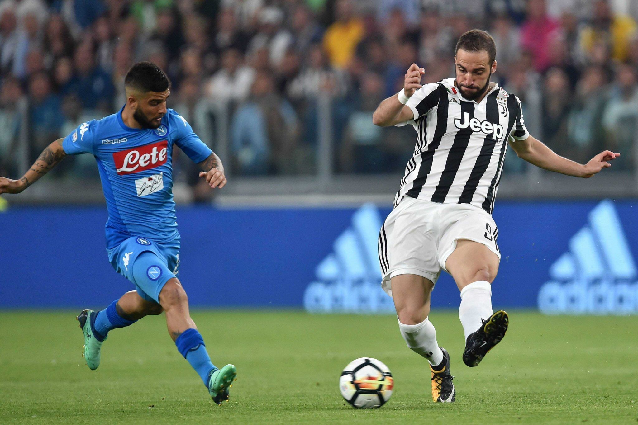 阿斯谈法布雷加斯：当下最被热捧少帅 曼城or巴萨？选择在他手中（阿斯：法布雷加斯已成炙手可热少帅，曼城还是巴萨？主动权在他手中）